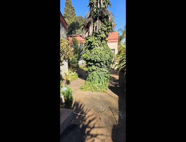 4 BEDROOM HOUSE FOR SALE IN FLORA GARDENS